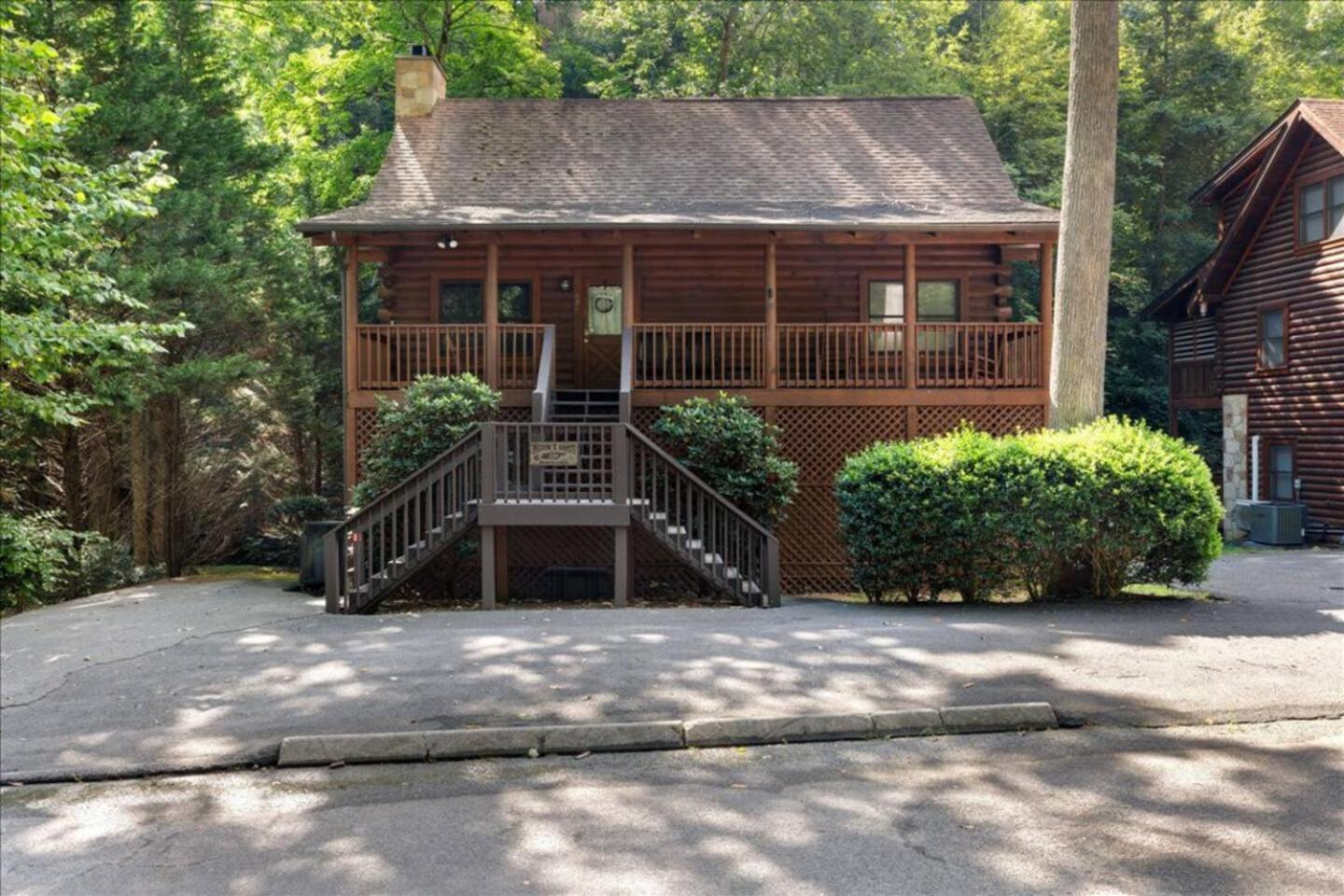 5Br Smoky Cabin Hot Tub, Games, 1 Mi To Parkway Pigeon Forge Exterior photo